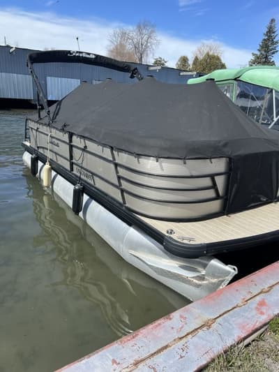BOATZON | Godfrey Pontoons SW 2186 FS 2019