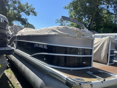 BOATZON | Godfrey Pontoons SWPE 255 MT 2018