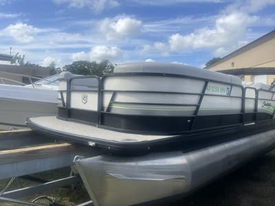 BOATZON | Godfrey Pontoons SW 2286 SB 2019