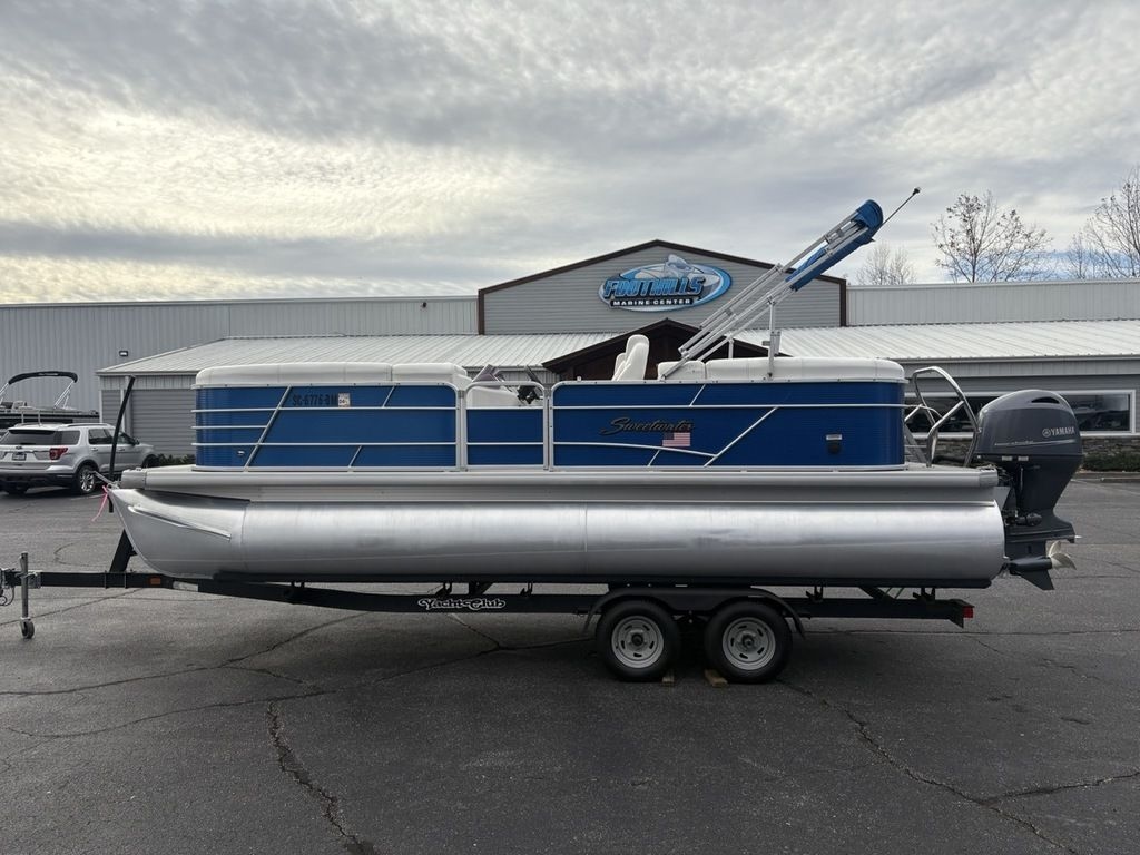 2019 Godfrey Pontoons SW 2286 SB - Sold Boat