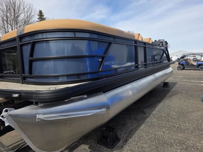 BOATZON | Godfrey Pontoons SW2286QS 2026 BOATZON | Godfrey Pontoons SW2286QS 2026