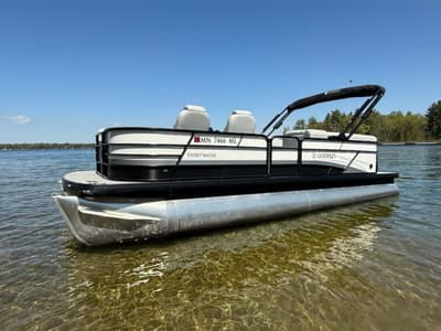 BOATZON | Godfrey Pontoons SW2286SB 2023