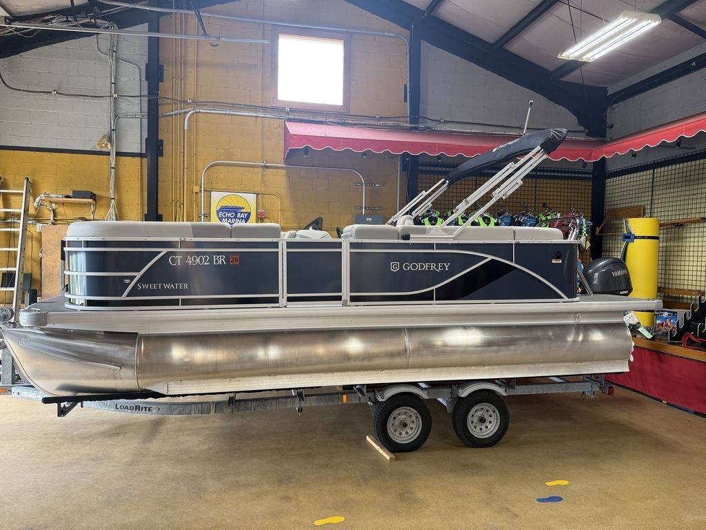 2025 Godfrey Pontoons Sweetwater 2086 C - Sold Boat