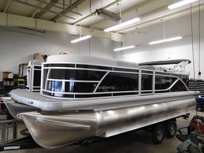 BOATZON | Godfrey Pontoons Sweetwater 2086 C 2026
