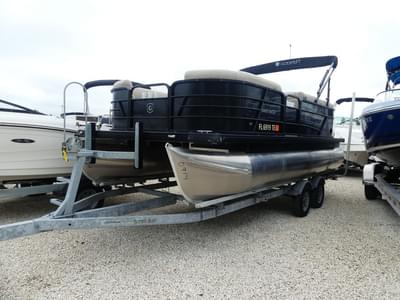 BOATZON | Godfrey Pontoons Sweetwater 2086 SB 2022
