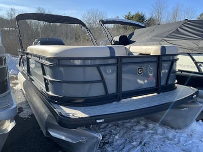 BOATZON | Godfrey Pontoons Sweetwater 2086 SB 2026 BOATZON | Godfrey Pontoons Sweetwater 2086 SB 2026
