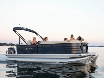 BOATZON | Godfrey Pontoons Sweetwater 2186 C 2022