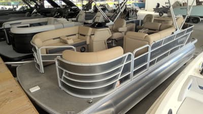 BOATZON | Godfrey Pontoons Sweetwater 2186 FS 2023