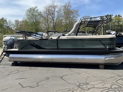 BOATZON | Godfrey Pontoons Sweetwater 2286 C Sport Tube 27 in Package 2026