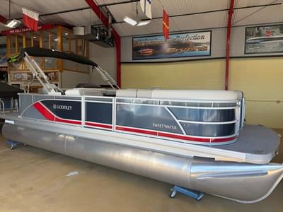 BOATZON | Godfrey Pontoons Sweetwater 2286 C4 27 iMPACT Center Tube Package 2026
