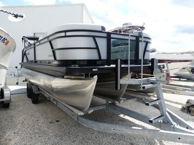 BOATZON | Godfrey Pontoons Sweetwater 2286 QS 2026 BOATZON | Godfrey Pontoons Sweetwater 2286 QS 2026