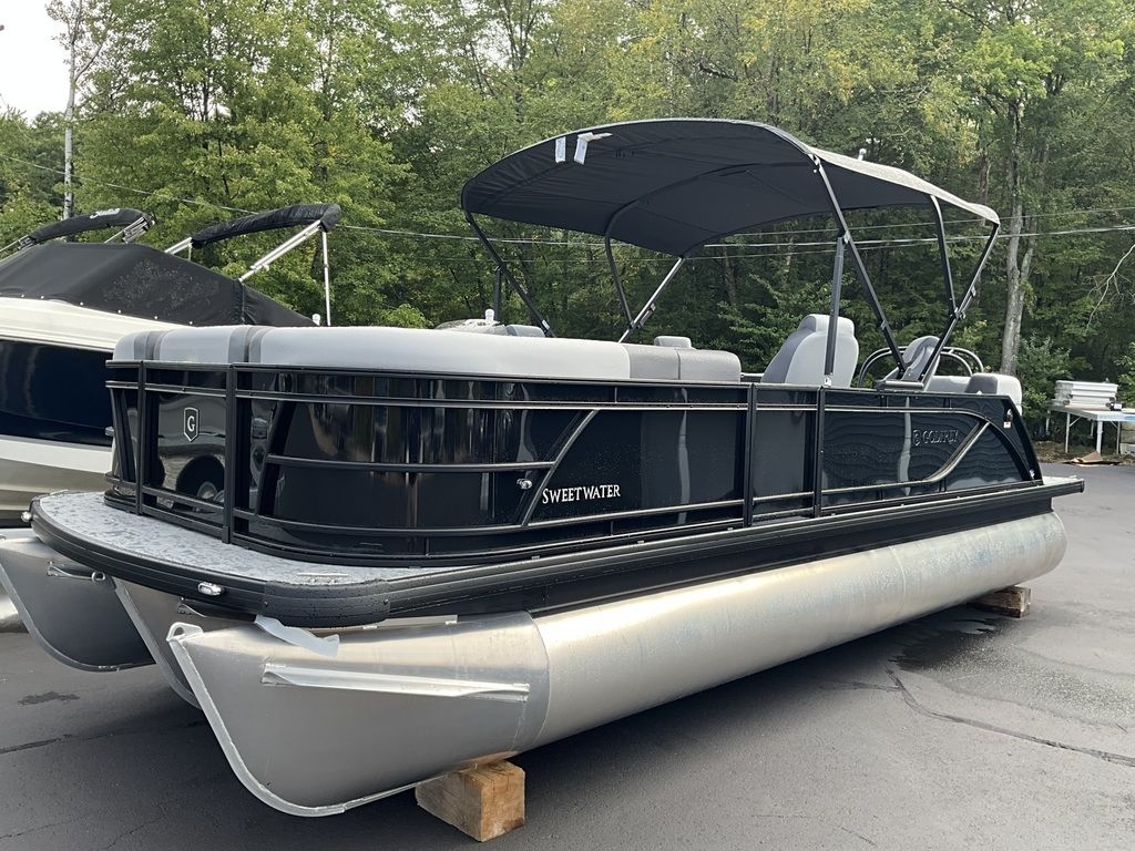 2026 Godfrey Pontoons Sweetwater 2286 QS 27 in Package - Sold Boat