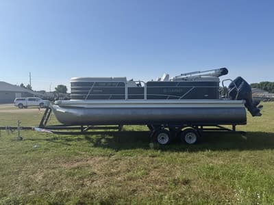 BOATZON | Godfrey Pontoons Sweetwater 2286 SB 2022