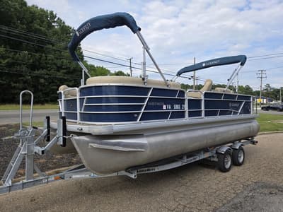 BOATZON | Godfrey Pontoons Sweetwater 2286 SFL 2022