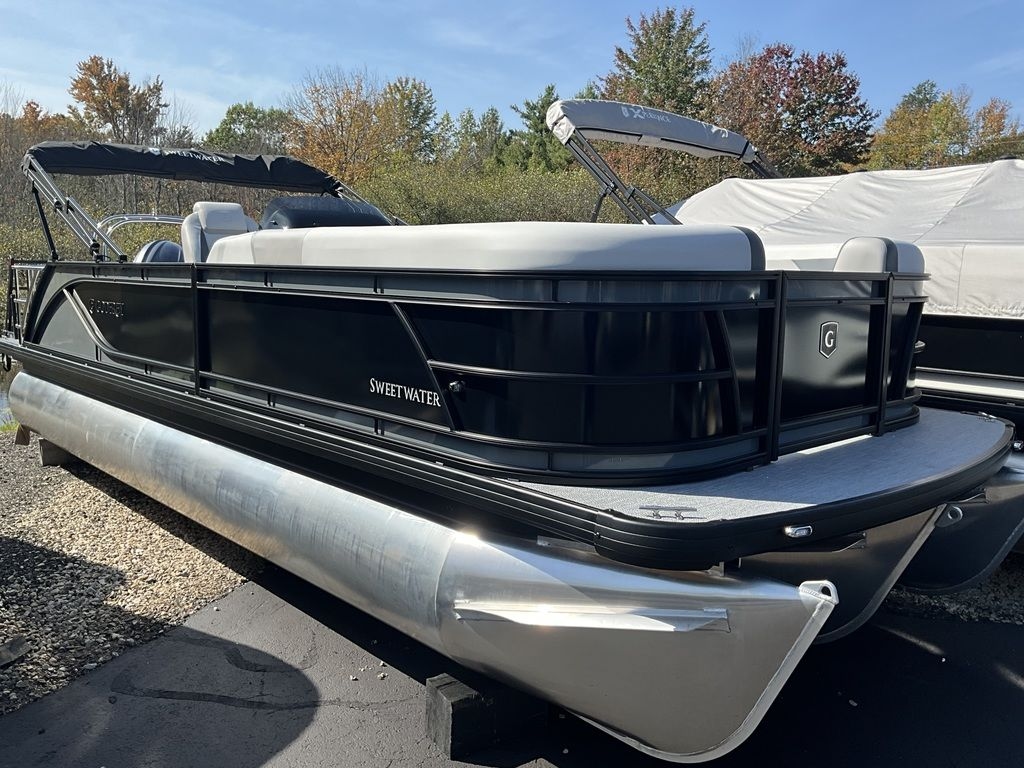 2026 Godfrey Pontoons Sweetwater 2286 SFL 27 in Package - Sold Boat