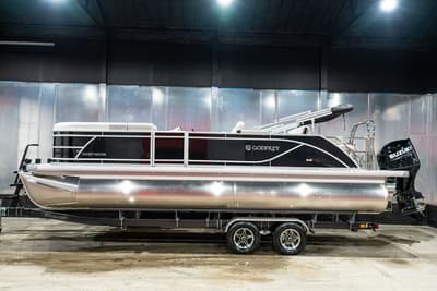 BOATZON | Godfrey Pontoons Sweetwater 2286 SFLC 2026