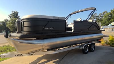 BOATZON | Godfrey Pontoons Sweetwater 2286 SFLC 27 iMPACT Center Tube Package 2027
