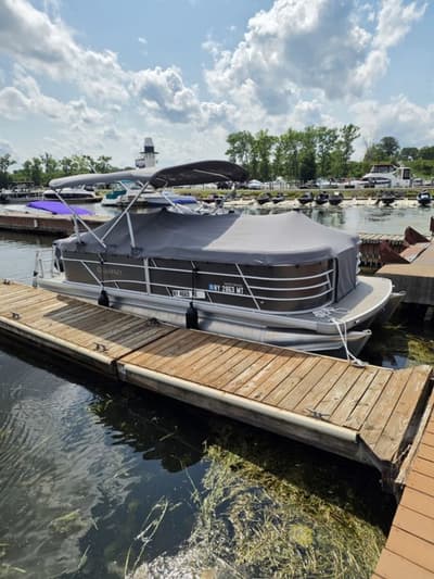 BOATZON | Godfrey Pontoons Sweetwater Xperience 2286 SBX 2022