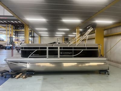 BOATZON | Godfrey Pontoons Xperience 1880 CX 2026