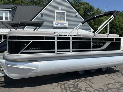 BOATZON | Godfrey Pontoons Xperience 1886 CX 2024