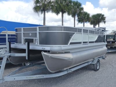 BOATZON | Godfrey Pontoons Xperience 1886 FX 2026