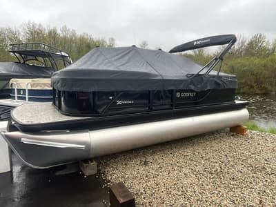 BOATZON | Godfrey Pontoons Xperience 2086 CXP 25 in Package 2026