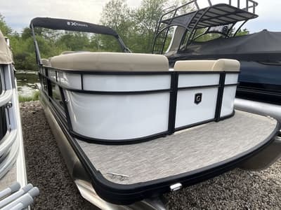 BOATZON | Godfrey Pontoons Xperience 2086 SBX 25 in Package 2026