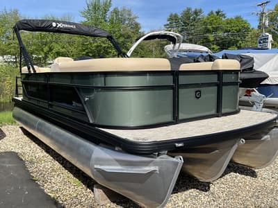 BOATZON | Godfrey Pontoons Xperience 2086 SBX Sport Tube 27 in Package 2026