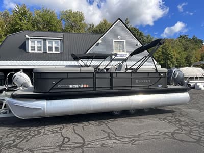 BOATZON | Godfrey Pontoons Xperience 2286 SBX Sport Tube 27 in Package 2025