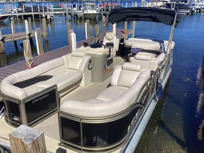 BOATZON | Godfrey SanPan 2200 2010