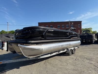 BOATZON | Godfrey Sanpan 2500 SFL  Suzuki 350 2026