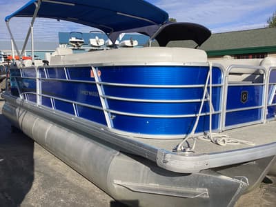 BOATZON | Godfrey SW 2286 SB 2023