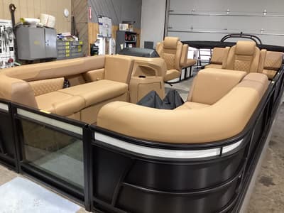 BOATZON | Godfrey SW 2286 SFLC 2026