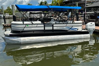BOATZON | Godfrey Sweet Water Mid Table TriToon 2022 BOATZON | Godfrey Sweet Water Mid Table TriToon 2022