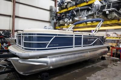 BOATZON | Godfrey Sweetwater 2086 C 2025