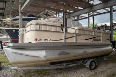 BOATZON | Godfrey Sweetwater 2086 RE 2007