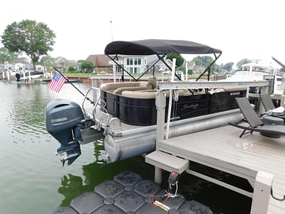BOATZON | Godfrey SWEETWATER 2186 SB 2019