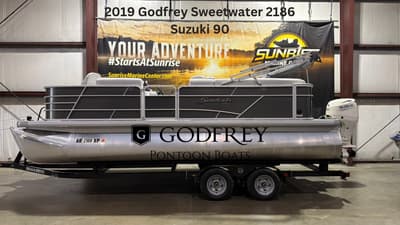 BOATZON | Godfrey Sweetwater 2186 W Suzuki 90 2019