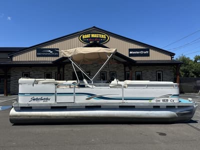 BOATZON | Godfrey Sweetwater 220 sr 2001
