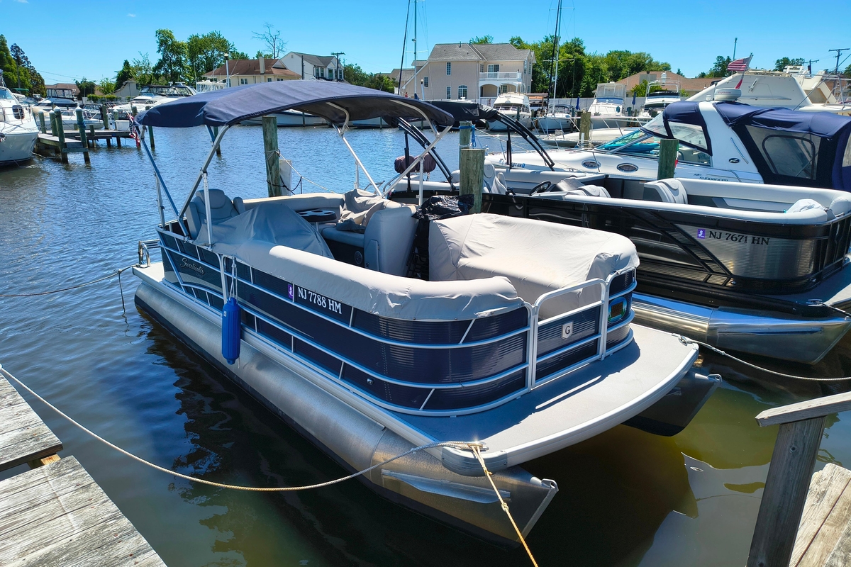 2018 Godfrey Sweetwater 2286 C - Sold Boat