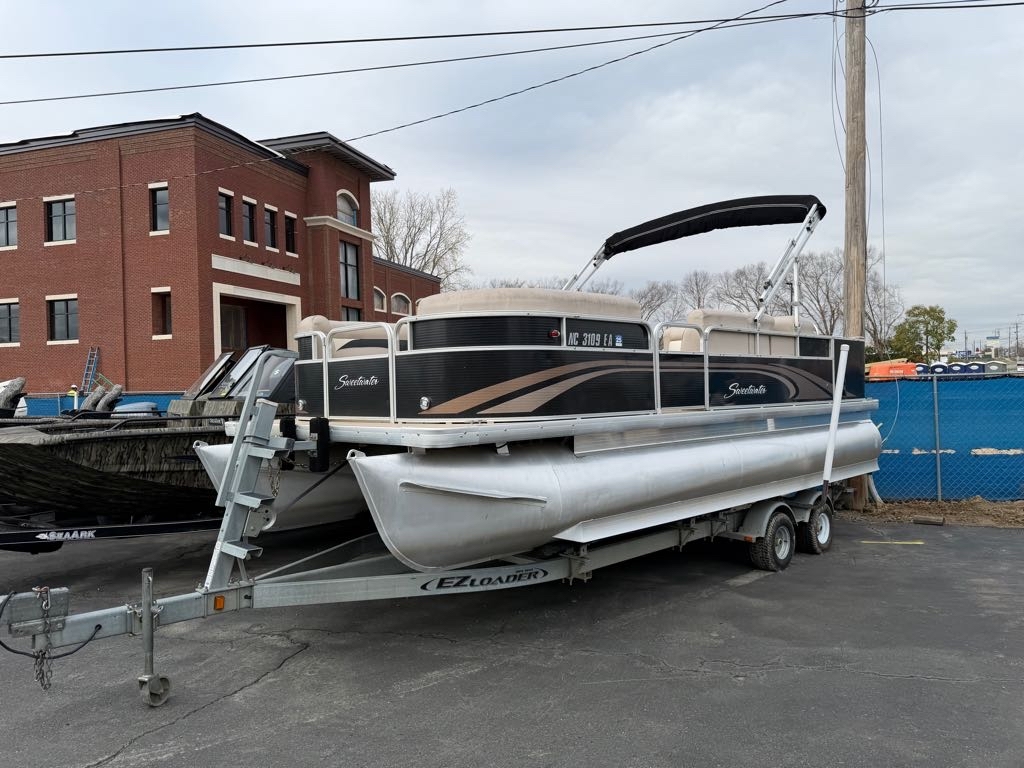 2014 Godfrey Godfrey Sweetwater 2286 DL3 2014 - Sold Boat