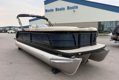 BOATZON | Godfrey Sweetwater 2286 DT 2027