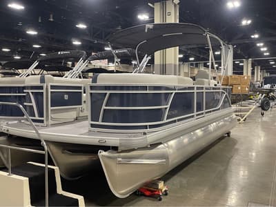 BOATZON | Godfrey Sweetwater 2286 FS  150 Suzuki 2026