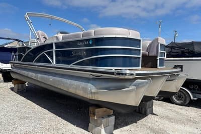 BOATZON | Godfrey Sweetwater 2286 FS 2018 BOATZON | Godfrey Sweetwater 2286 FS 2018