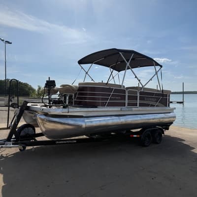 BOATZON | Godfrey Sweetwater 2286 FS 2021