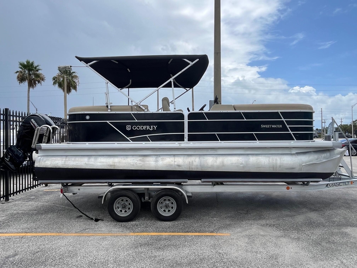 2022 Godfrey Sweetwater 2286 FS - Sold Boat