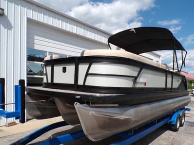 BOATZON | Godfrey Sweetwater 2286 SB 2025