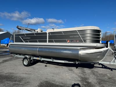 BOATZON | Godfrey Sweetwater 2286 SFL 2023