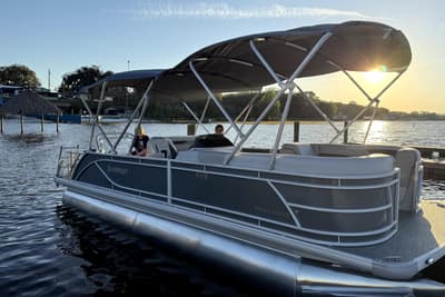BOATZON | Godfrey Sweetwater 2286 SFL 2025