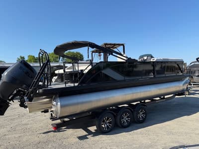 BOATZON | Godfrey Sweetwater 2286 SFL  Suzuki 250 SS 2026